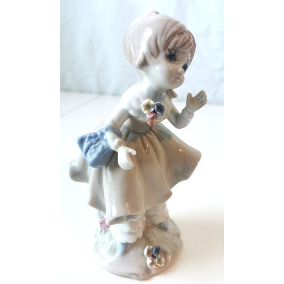 Girl in Dress Ponytail Porcelain Figurine Made In Taiwan - Picture 2 of 7